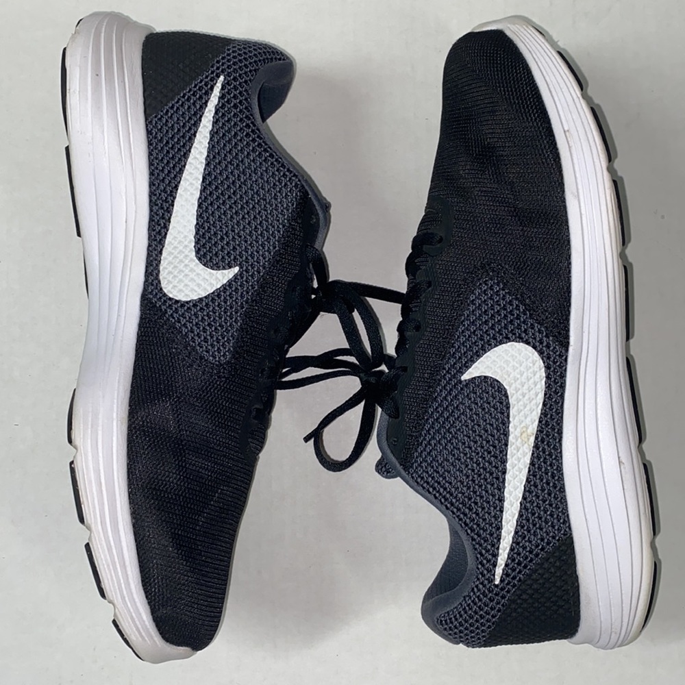 mens nike size 11 wide